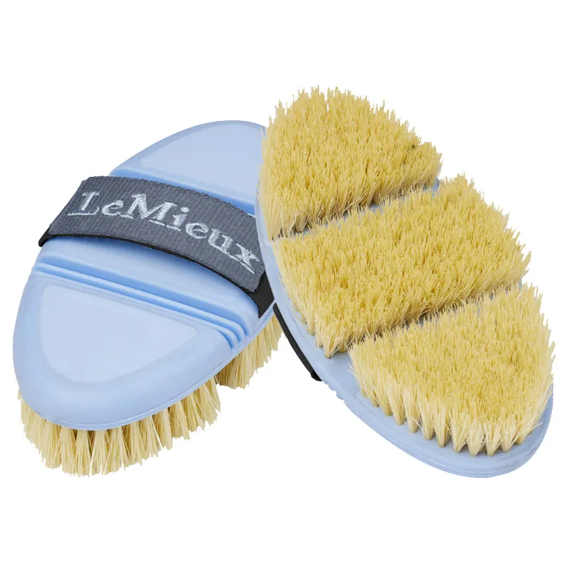 LeMieux Flexi Scrubbing Brush - Mist